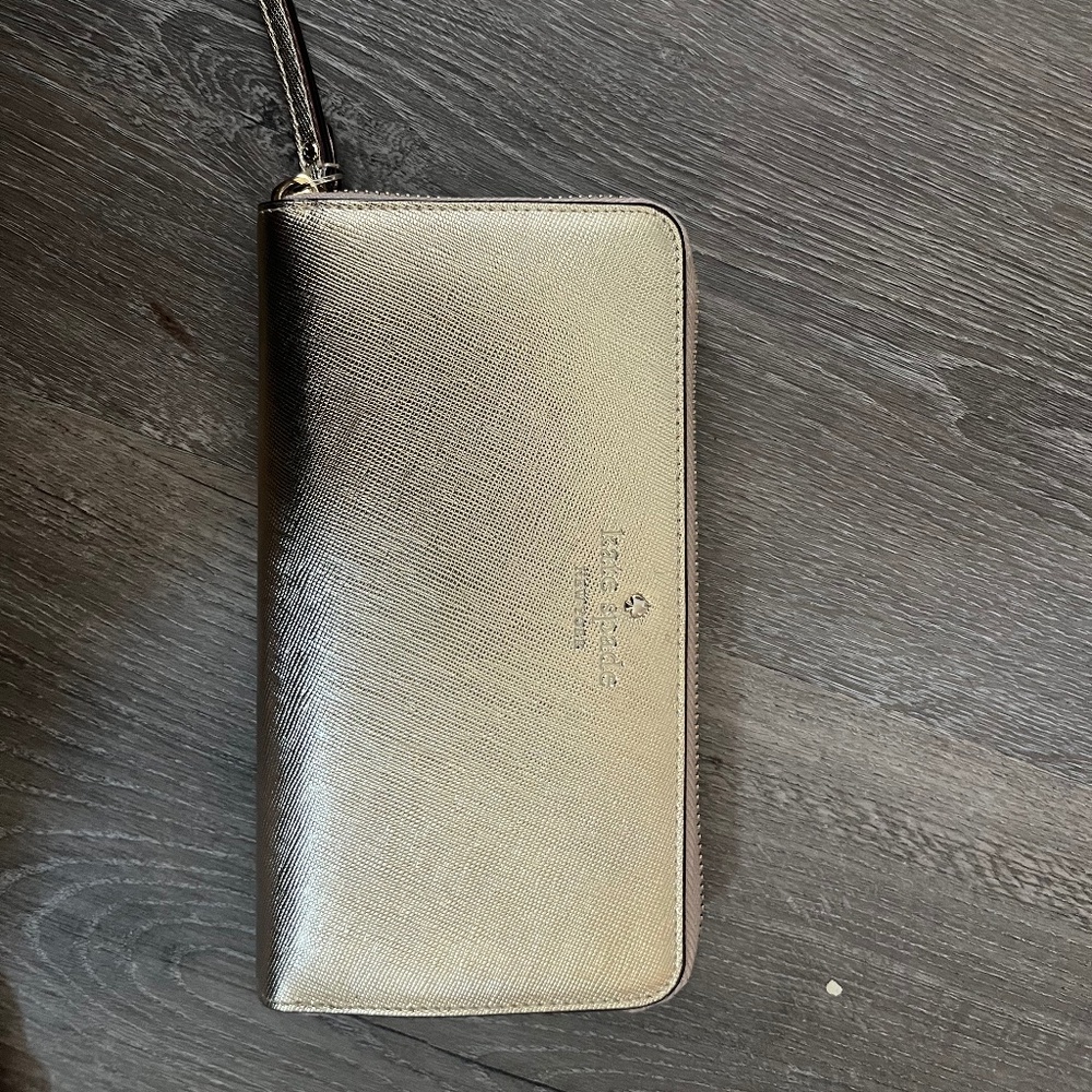 Kate Spade Gold Zip Around Wallet Wrislet